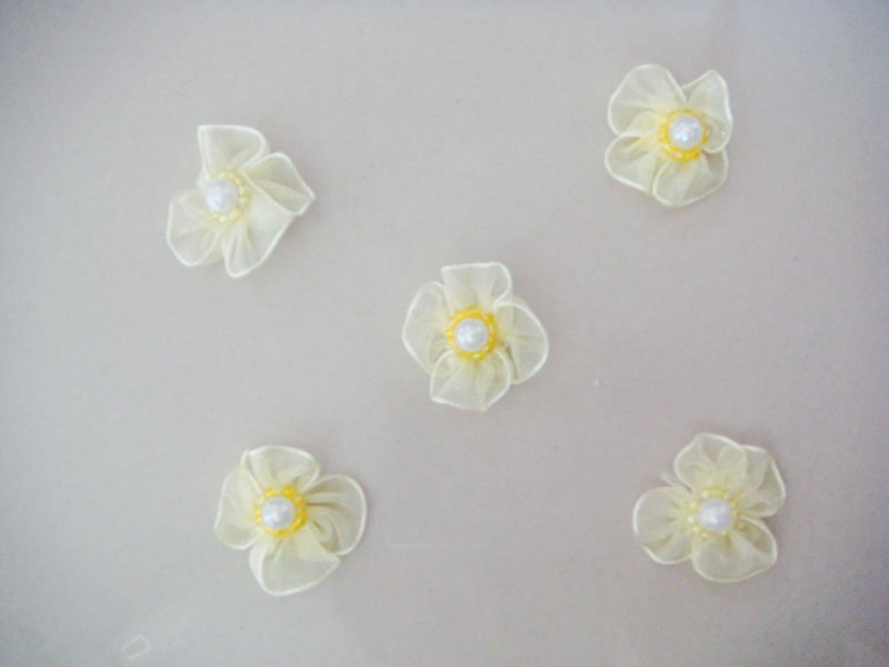 Net Flowers - Light Yellow