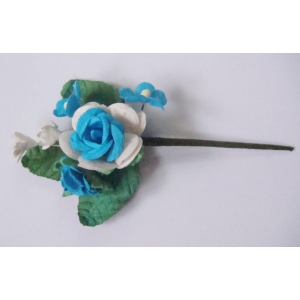 A bouquet of flowers- White and Blue